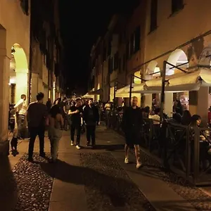  Apartamento Pratello Italia