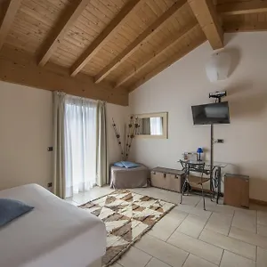 https://hotel-villa-colico.it-lombardy.com